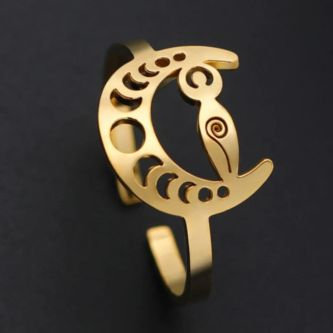 Gold Moon Phase Goddess Ring