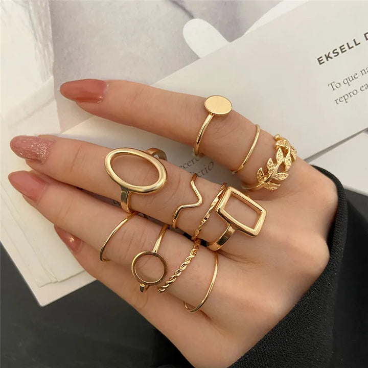 Circle Leaf Gold Ring Set