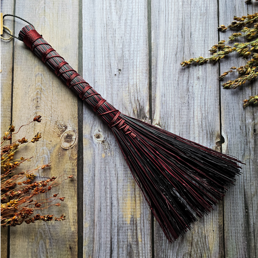 Mini Hawk Tail Broom