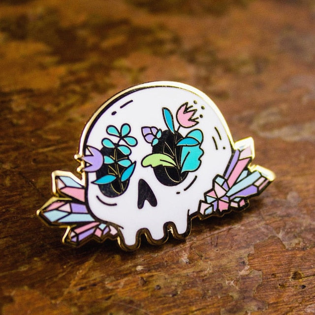 Crystal Skull Pin - greenwitchcreations